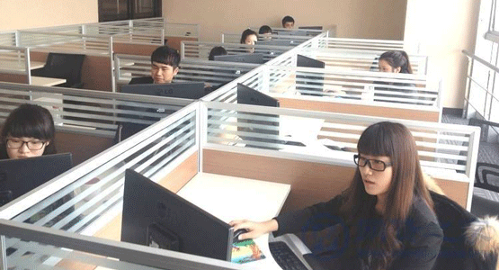 91蜜桃传媒在线观看科技售中客服服務，客服部實拍圖